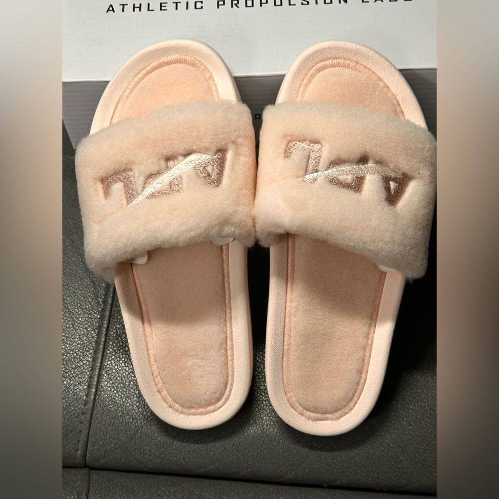 Athletic Propulsion Labs (APL) Women's Shearling Slides in pink - Picture 2 of 5